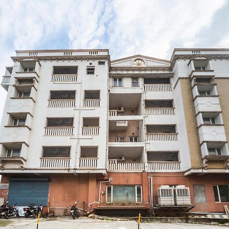 Capital O 66763 Blossoms Serviced Apartments Csennai Kültér fotó